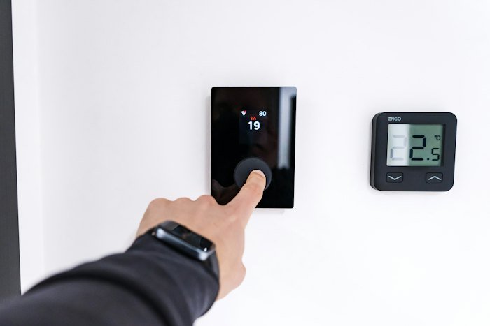 Adjusting a digital thermostat